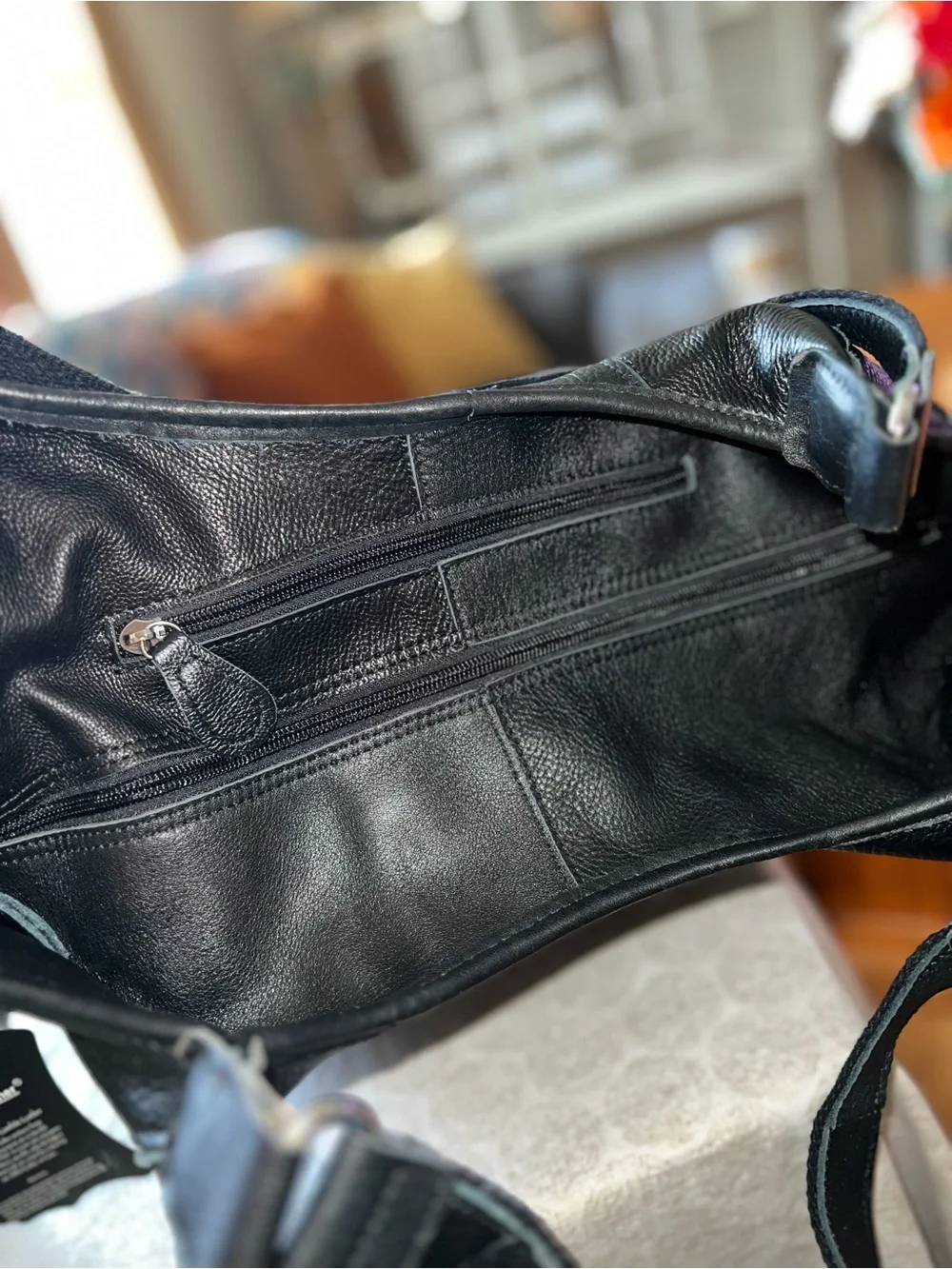 NWT Amerileather Spirit Silver Studded Shoulder/Crossbody Bag in Black Leather - Picture 9 of 12
